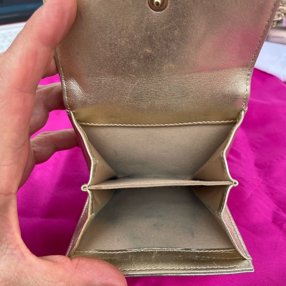 Chanel lucky charm double wallet. Gold, pre-loved - Picture 5 of 16